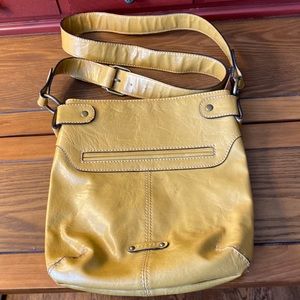 LEATHER SHOULDER BAG